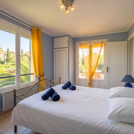 Βίλα Maizou, Provencal Charm, Pool And Sea View *